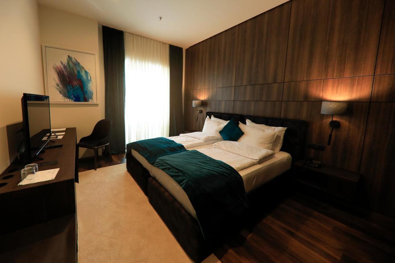 Premium Park Hotel Prizren Ngoại thất bức ảnh