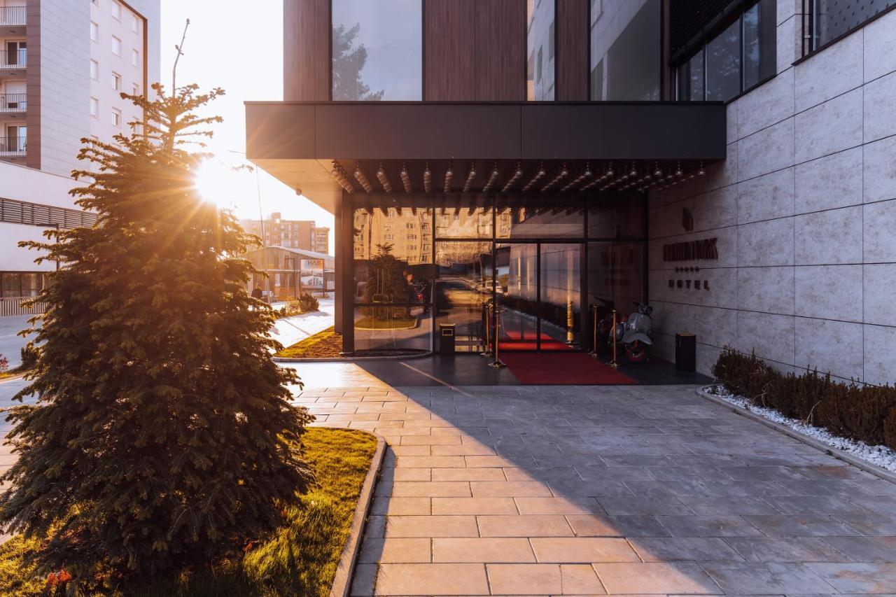 Premium Park Hotel Prizren Ngoại thất bức ảnh