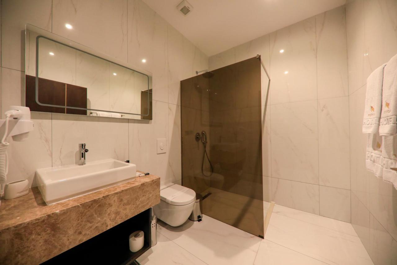 Premium Park Hotel Prizren Ngoại thất bức ảnh
