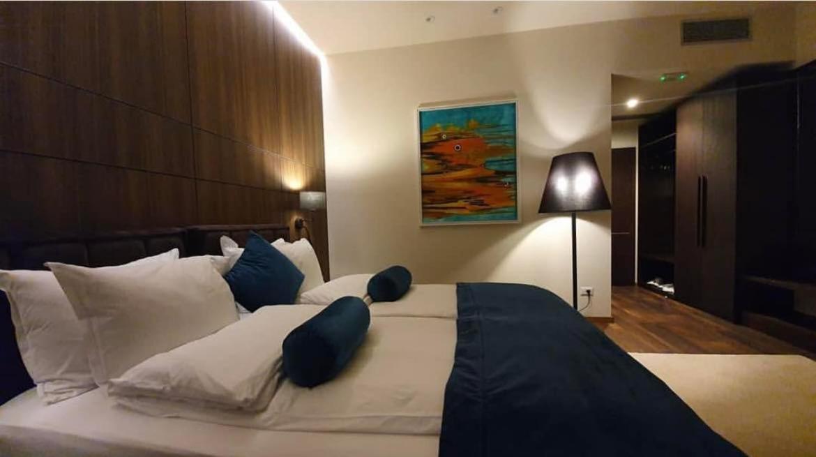 Premium Park Hotel Prizren Ngoại thất bức ảnh