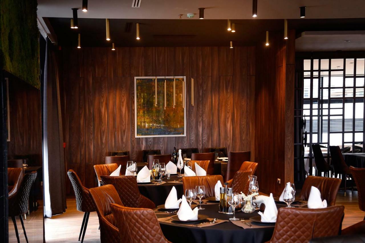 Premium Park Hotel Prizren Ngoại thất bức ảnh